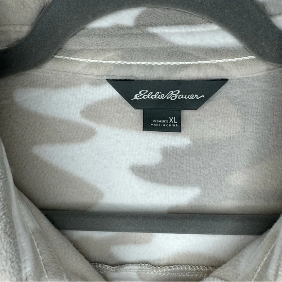 Eddie Bauer Venture Fleece Shacket in Camo - Picture 5 of 9